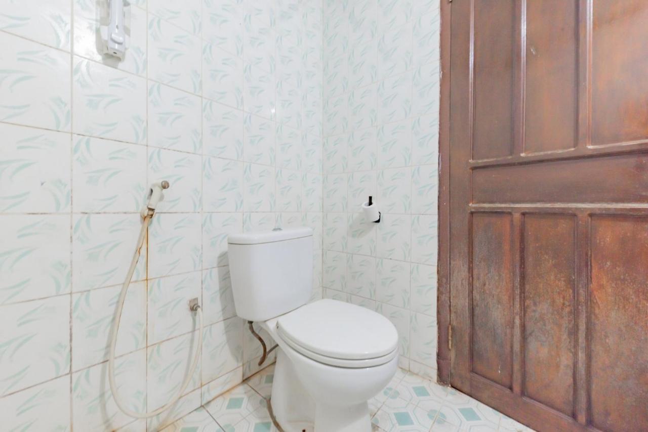 מלון Reddoorz Near Plaza Balikpapan מראה חיצוני תמונה