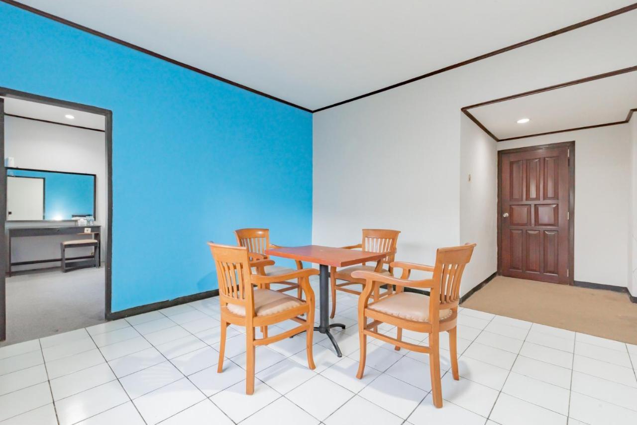 מלון Reddoorz Near Plaza Balikpapan מראה חיצוני תמונה