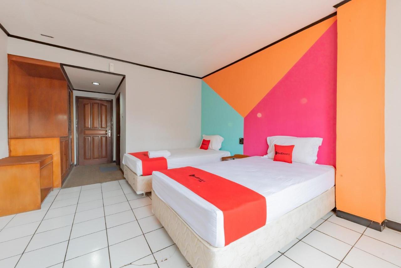 מלון Reddoorz Near Plaza Balikpapan מראה חיצוני תמונה