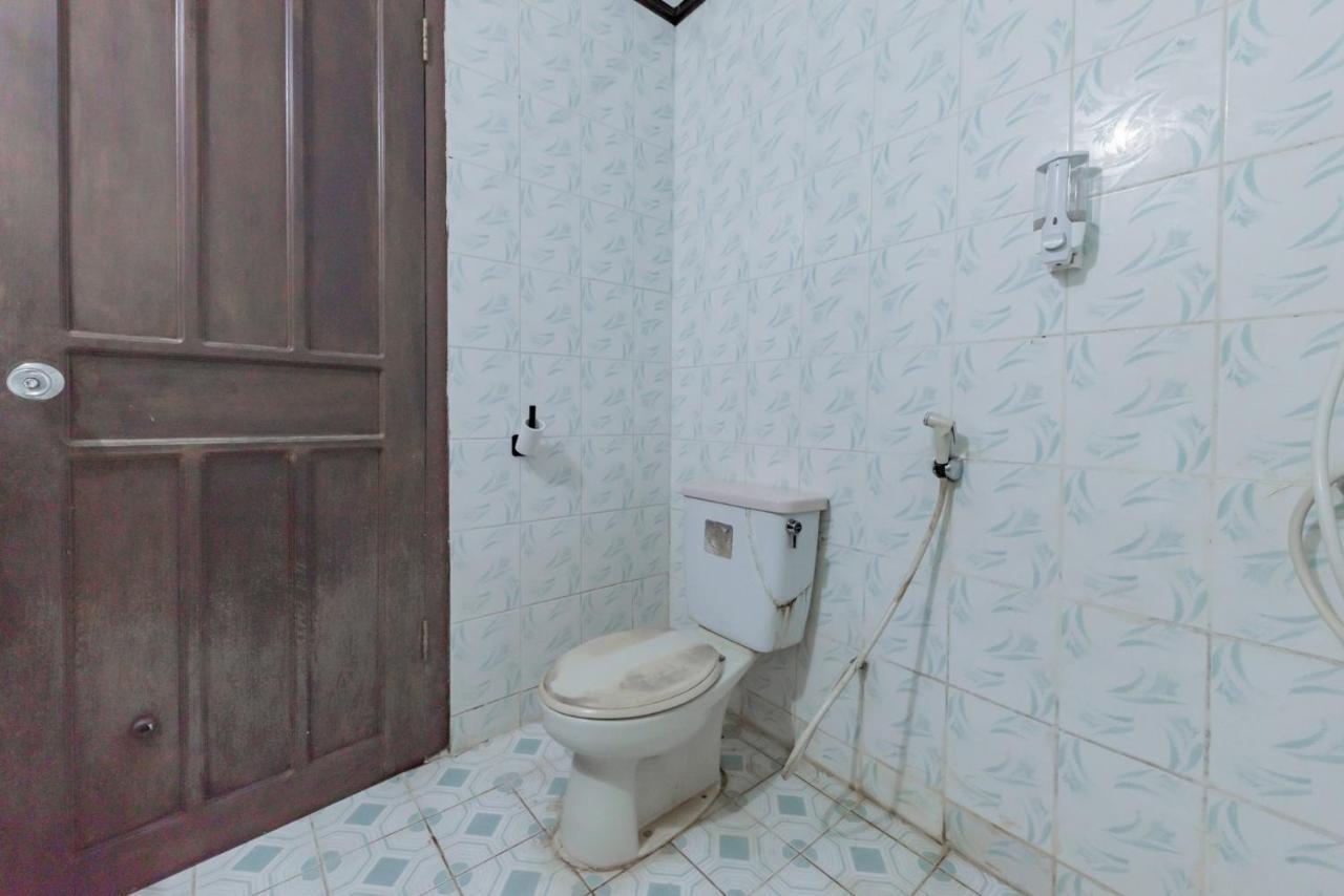 מלון Reddoorz Near Plaza Balikpapan מראה חיצוני תמונה