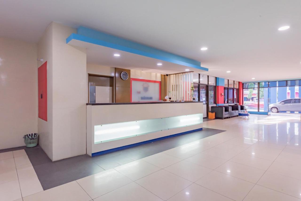 מלון Reddoorz Near Plaza Balikpapan מראה חיצוני תמונה